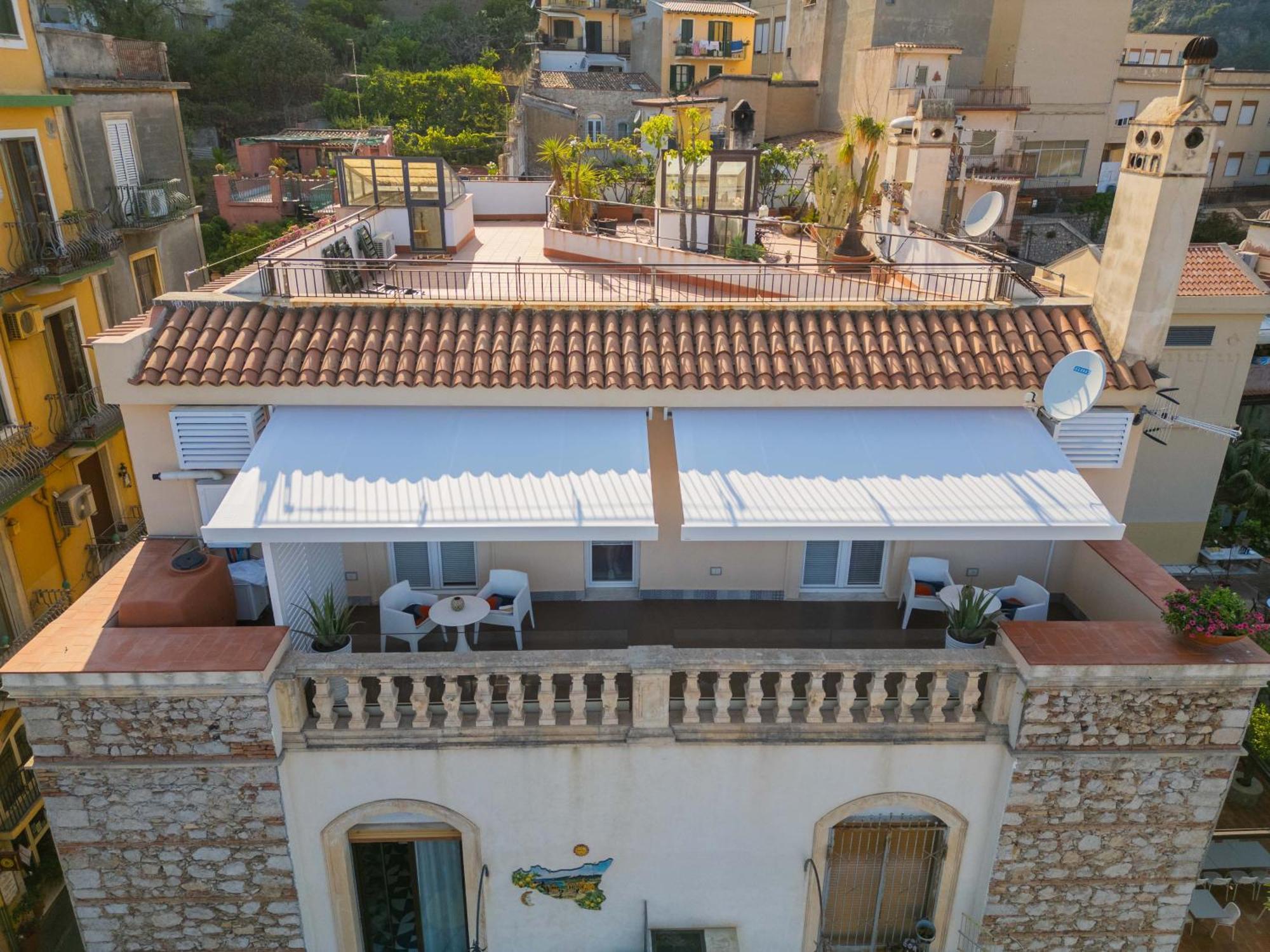 La Terrazza Di Porta Messina Hotel ตาออร์มินา ภายนอก รูปภาพ