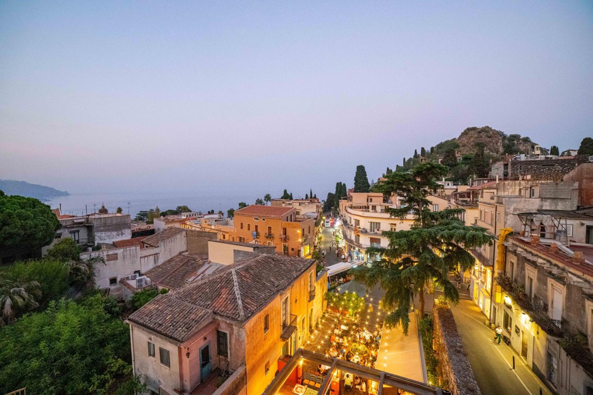 La Terrazza Di Porta Messina Hotel ตาออร์มินา ภายนอก รูปภาพ