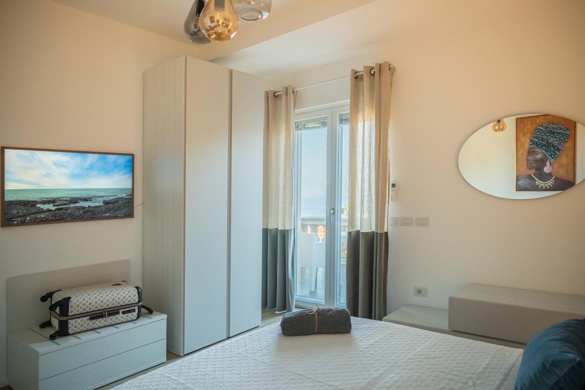 La Terrazza Di Porta Messina Hotel ตาออร์มินา ภายนอก รูปภาพ